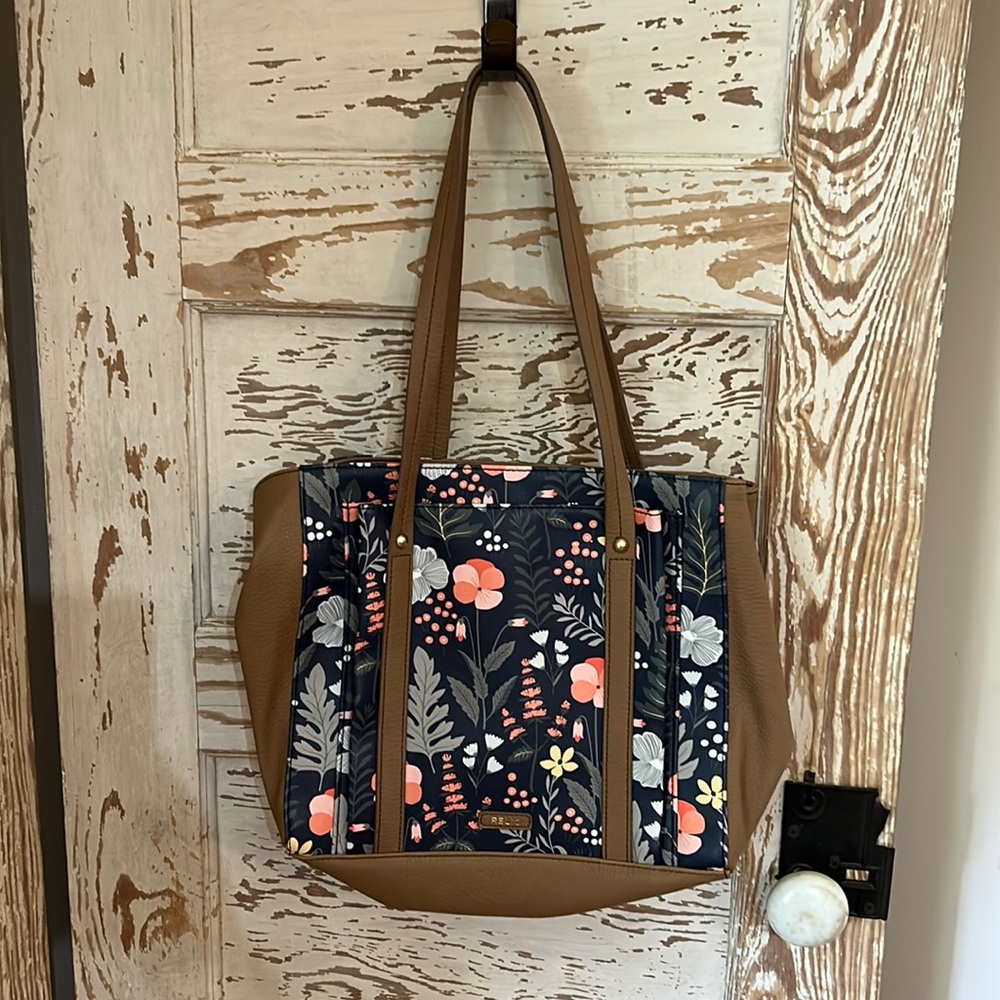 Relic Brand Shoulder Bag